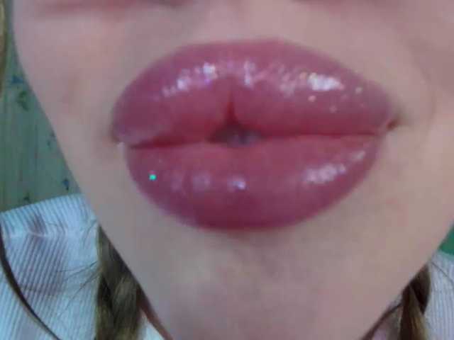 ElinaOcean, en directo ahora en BongaCams
