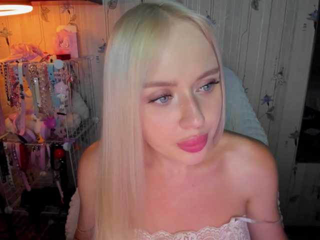 ElinaOcean live cam on BongaCams