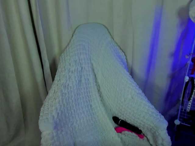 ElinaOcean live cam on BongaCams