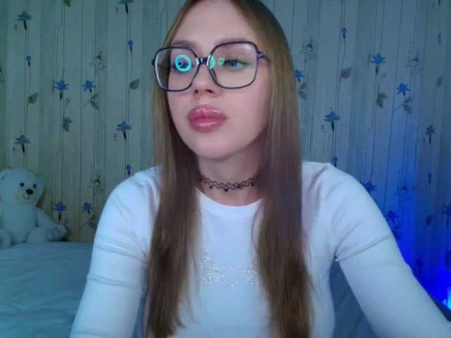 ElinaOcean live cam on BongaCams