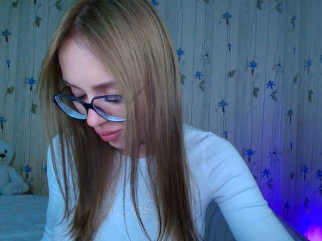 ElinaOcean live cam on BongaCams