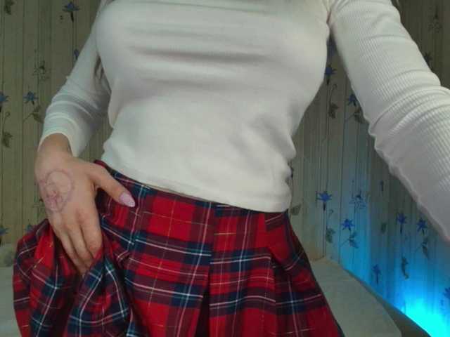 ElinaOcean live cam preview