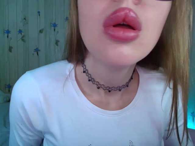 ElinaOcean live cam on BongaCams
