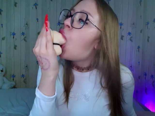 ElinaOcean live cam on BongaCams