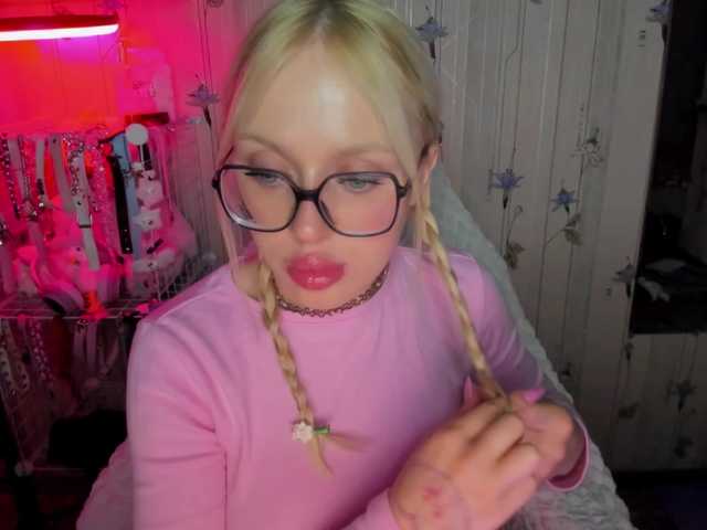 ElinaOcean live cam on BongaCams
