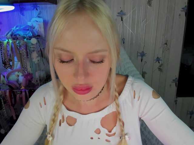 ElinaOcean live cam on BongaCams