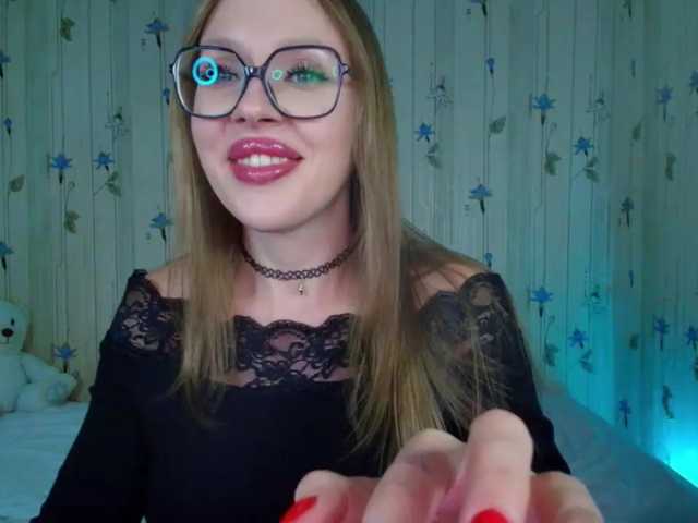 ElinaOcean live cam on BongaCams