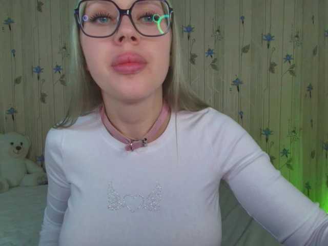 ElinaOcean live cam on BongaCams