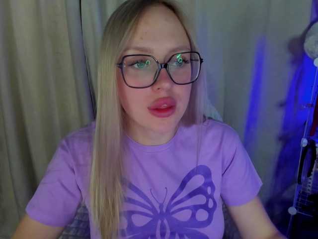 ElinaOcean live cam on BongaCams