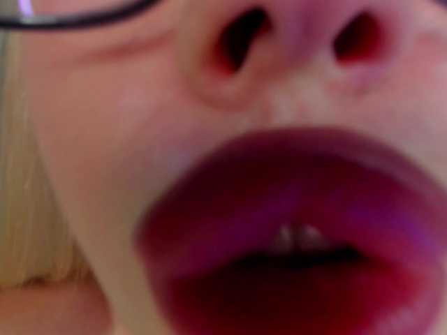ElinaOcean live cam on BongaCams