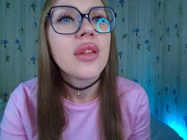 ElinaOcean live cam on BongaCams