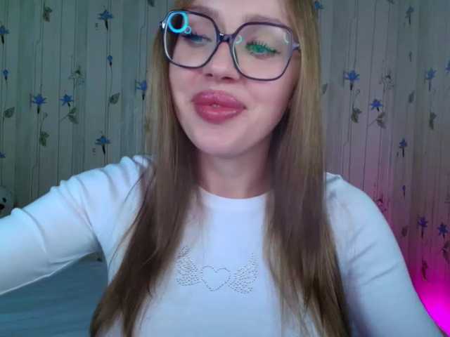 ElinaOcean live cam on BongaCams