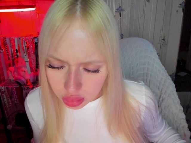 ElinaOcean live cam on BongaCams