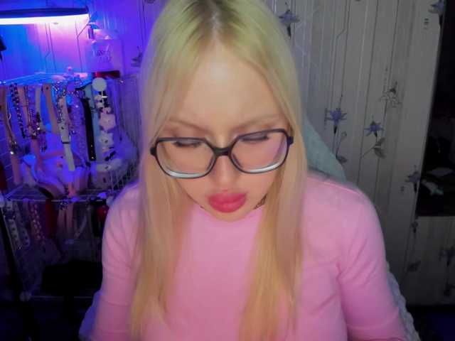 ElinaOcean live cam