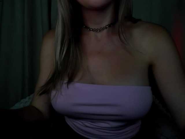 ElinaOcean live cam preview