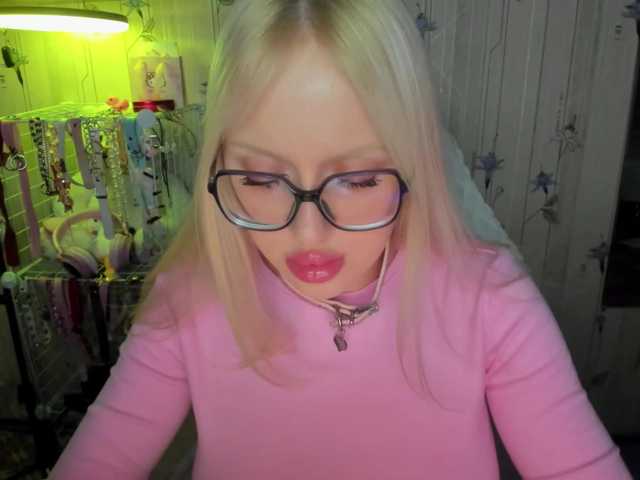 ElinaOcean live cam on BongaCams