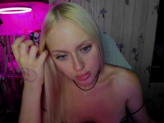 ElinaOcean live cam on BongaCams