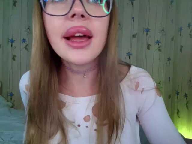 ElinaOcean live cam on BongaCams