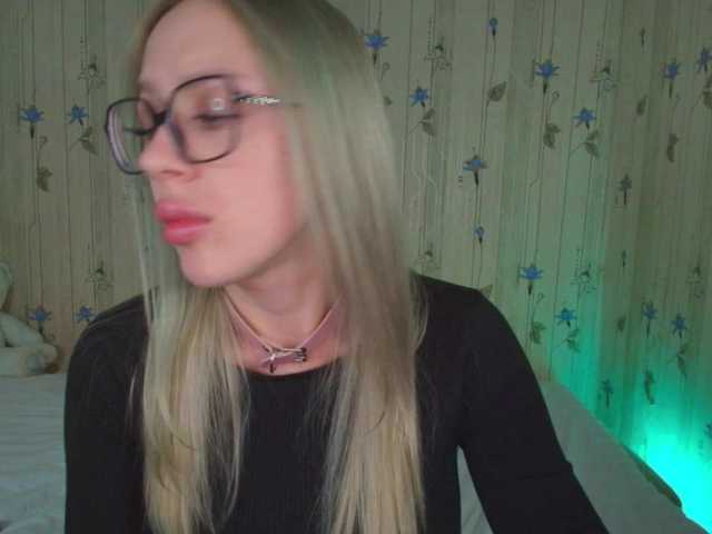 ElinaOcean live cam on BongaCams