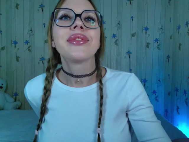 ElinaOcean live cam on BongaCams