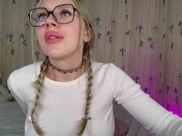 elinaocean's live room