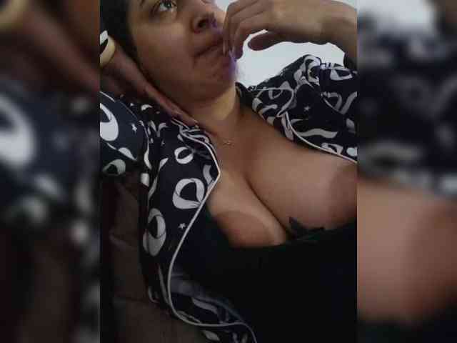 Rebeca4you webcam