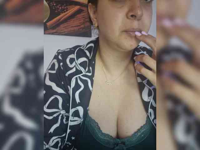 Rebeca4you webcam
