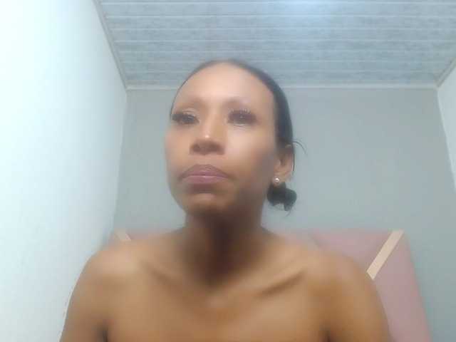 bitch-naughty live cam on BongaCams