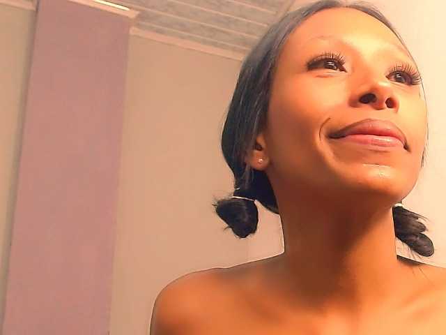 bitch-naughty live webcam show