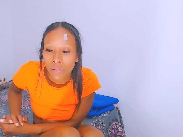 bitch-naughty live cam on BongaCams