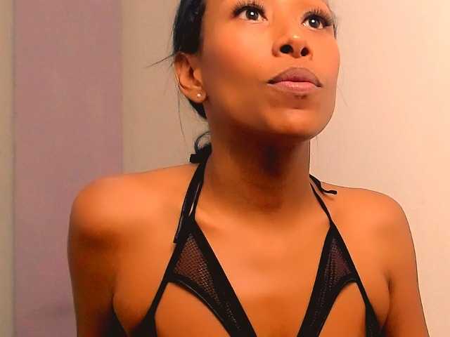 bitch-naughty live webcam show