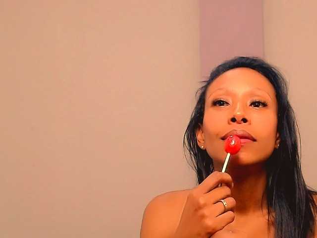 bitch-naughty live webcam show
