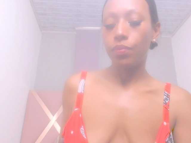 bitch-naughty live cam on BongaCams
