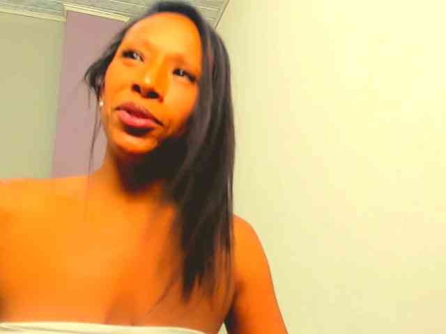 bitch-naughty webcam
