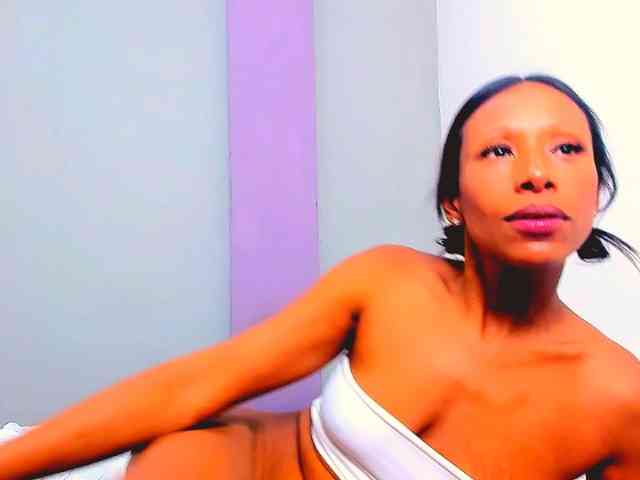 bitch-naughty webcam
