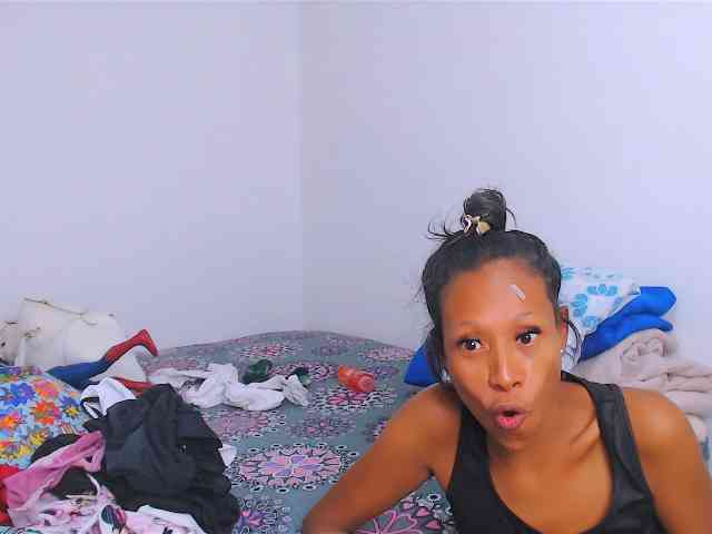 bitch-naughty webcam