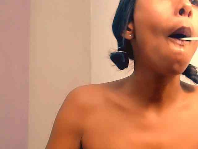 bitch-naughty webcam