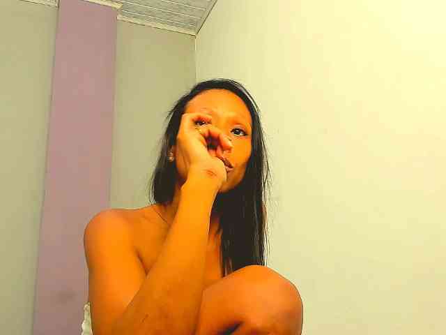 bitch-naughty webcam