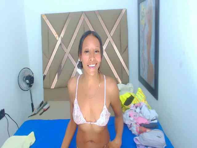 bitch-naughty webcam