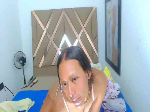 bitch-naughty webcam