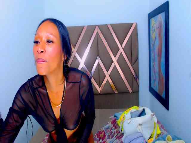 bitch-naughty webcam