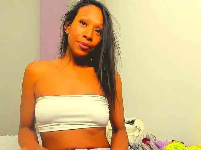 bitch-naughty webcam