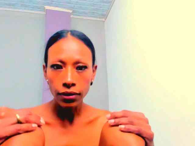 bitch-naughty webcam