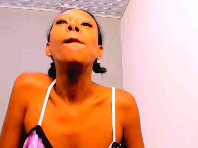 bitch-naughty webcam