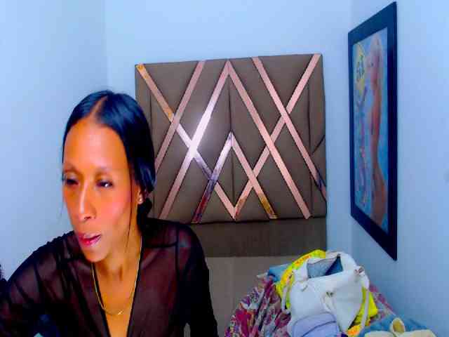 bitch-naughty webcam