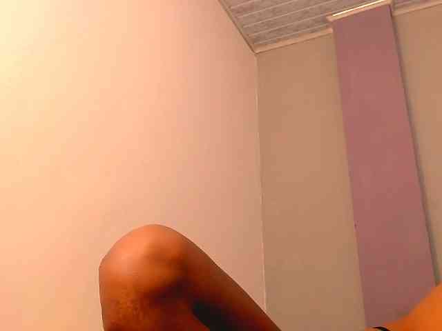 bitch-naughty webcam