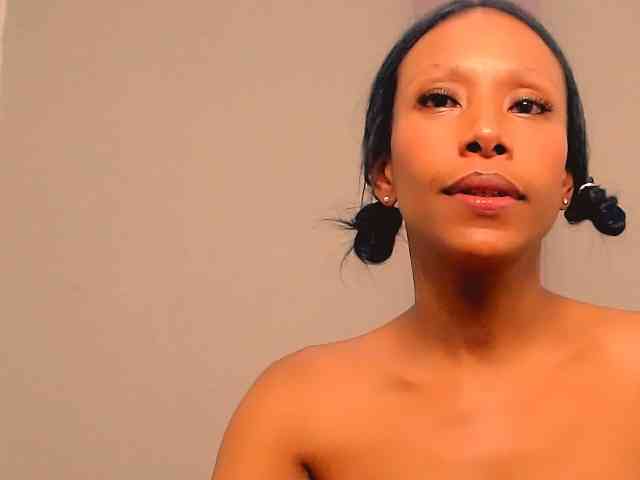 bitch-naughty webcam