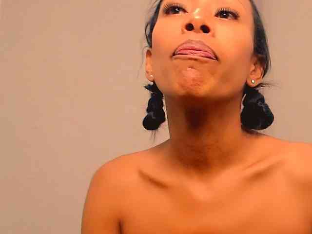bitch-naughty webcam