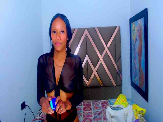 bitch-naughty webcam