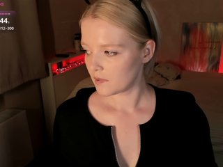 LadyLoveA Porn Show